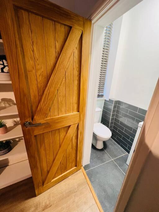 بلاكبول Beautiful Space Stylish And Modern! Perfect Location المظهر الخارجي الصورة
